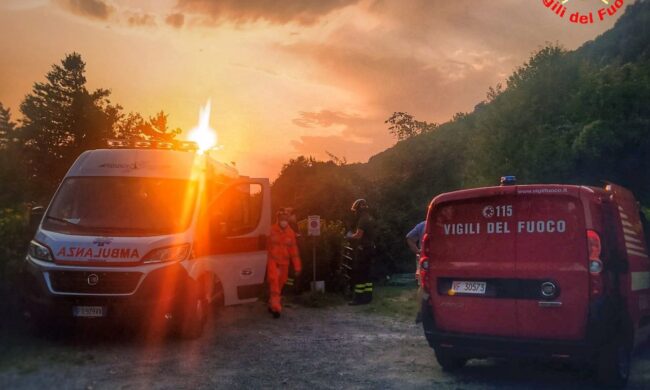 Precipita nel torrente, pensionata in gravissime condizioni