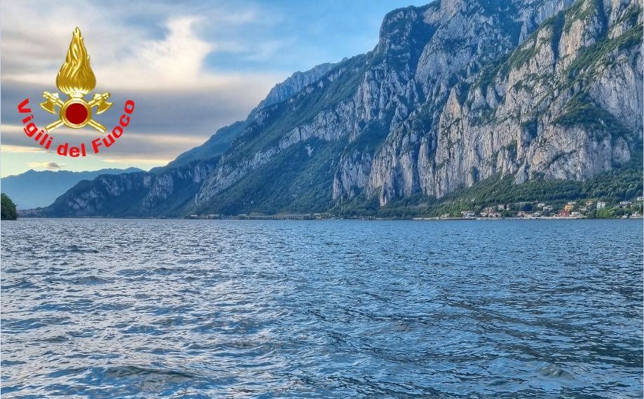 Burrasca: surfisti in difficoltà portati in salvo dai Vigili del fuoco