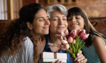 Fate gli auguri ai nonni con una dolce e originale rima sul Giornale di Lecco