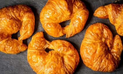 Dopo una notte brava coppia ruba cinquanta brioches: denunciati i fidanzati (golosi)