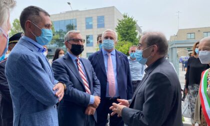Technoprobe, l'arcivescovo Delpini in visita: "Qui c'è la dimostrazione che l'individualismo non prevale"