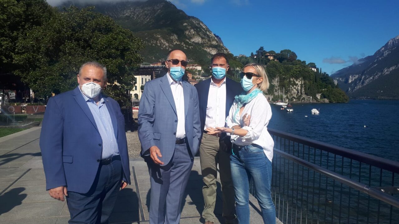 L’assessore regionale Terzi entusiasta del nuovo lungolago di Malgrate