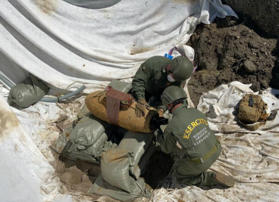 Bomba inesplosa: ordine di evacuazione per farla brillare