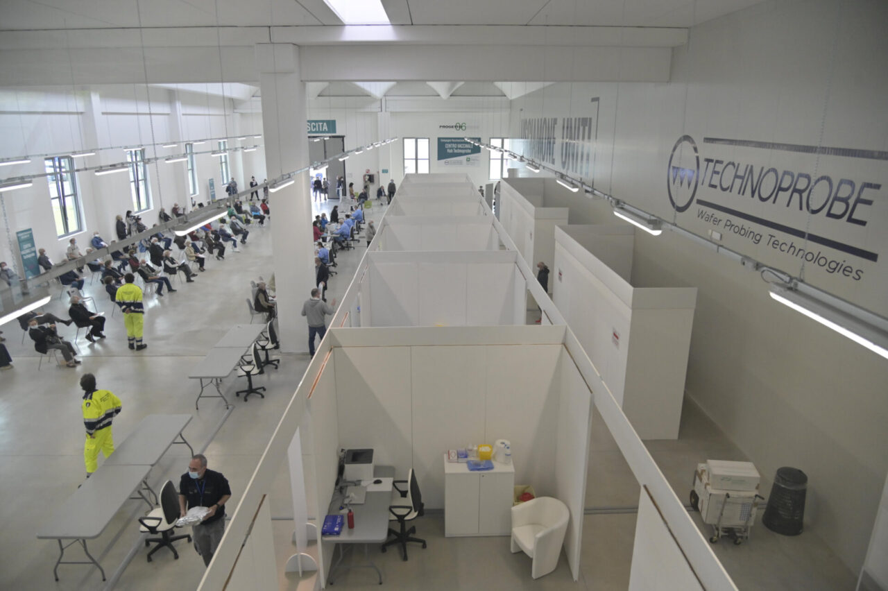Technoprobe: centro vaccinale aperto fino al 25 ottobre