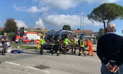 Schianto auto moto: centauro in arresto cardiocircolatorio