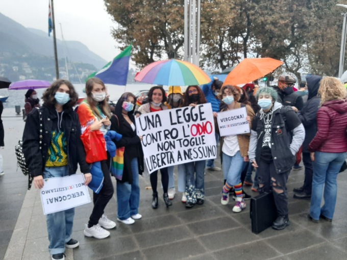 Ddl Zan: in piazza Cermenati la protesta di Renzo e Lucio
