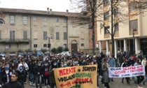 Caloriferi spenti e sicurezza: studenti in piazza per protesta
