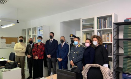 Il sottosegretario all'Interno Molteni in visita alla nuova redazione del  Giornale di Lecco