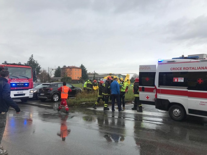 Imprenditore investito da un camion in manovra: 57enne in gravissime condizioni