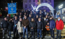 Il Natale accende Calolzio, inaugurata la pista di pattinaggio FOTO