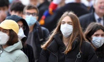 Mascherina all'aperto obbligatoria anche a Calolzio da domani