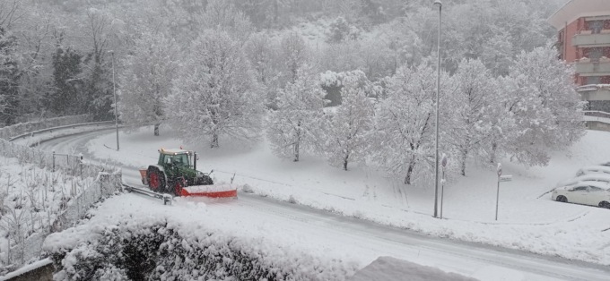 Neve a Lecco: il Comune si prepara e il sindaco invita a limitare gli spostamenti