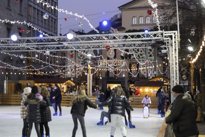 Capodanno sulla pista di pattinaggio  a Lecco