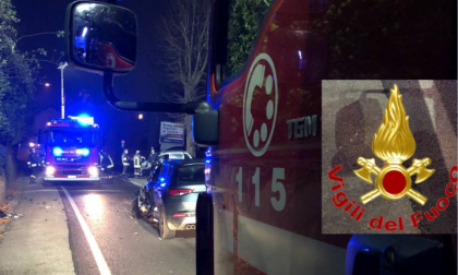 Scontro tra auto: autista estratto dalle lamiere. Sp 51 temporaneamente chiusa al traffico