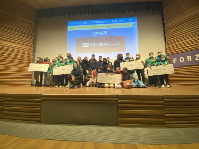 Premio Costruiamo il Futuro: donati 40mila euro a 22 associazioni