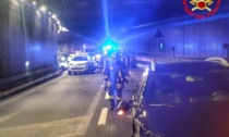 Schianto nell'attraversamento di Lecco, traffico in tilt