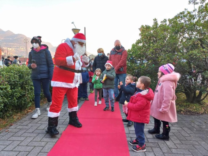 volontari-di-calolziocorte-festa-di-natale-2021