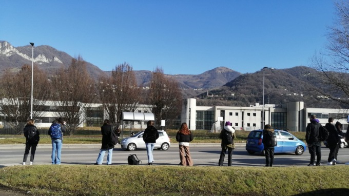 Ritorno a scuola, paura dei contagi? I ragazzi temono di più la dad