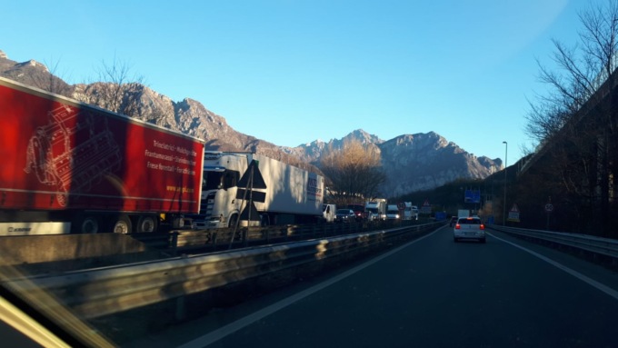 Incidente in Statale 36: mattinata di lunghe code