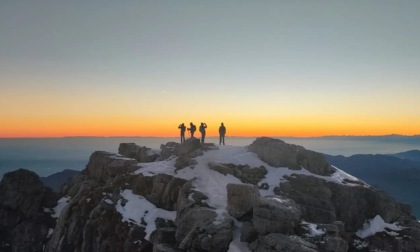 Scatta una foto a quattro ragazzi in Grignetta e ora... li cerca