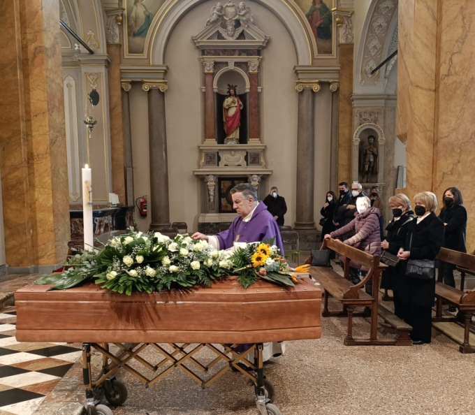 Commosso addio a Simone Kramer Badoni