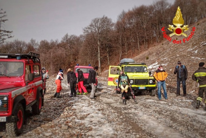 Vento forte: sciatori bloccati sulle seggiovie e sulla funivia a Bobbio. In campo Soccorso Alpino e Vigili del fuoco