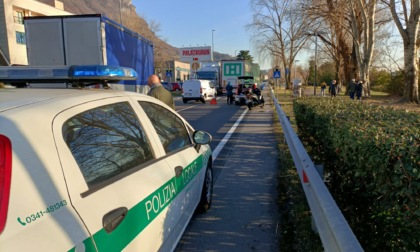 Tamponamento a catena davanti al Palataurus, paura per un motociclista
