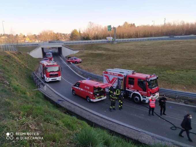 elicottero precipita in provincia di como