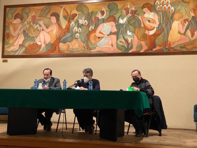 9 profughi, 5 donne e 4 bambini sono arrivati in città