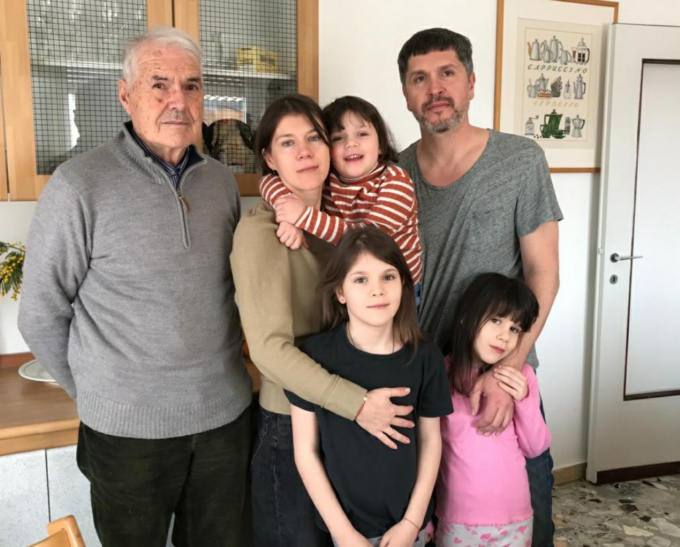 Famiglia in fuga dalla guerra ospite dell’ex sindaco di Merate