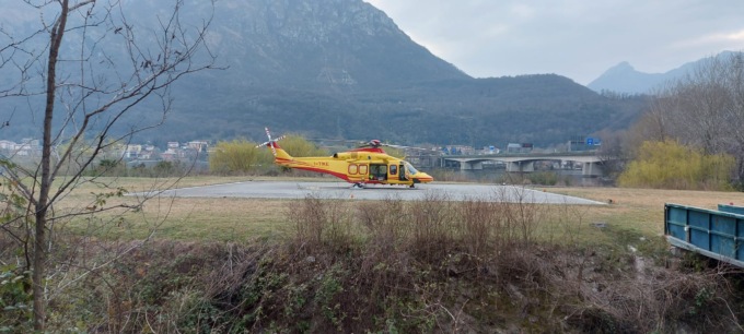 Si getta dal Ponte della Vittoria: uomo senza scampo