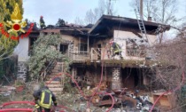 Casale in fiamme a Olginate, attivati i Vigili del fuoco