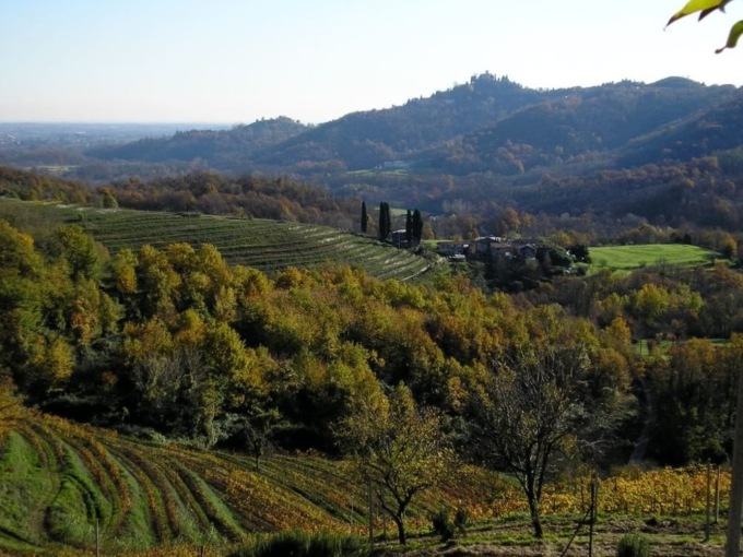 Montevecchia e Valle del Curone: nel fine settimana chiudono le strade e arrivano le navette