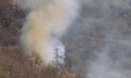 Incendio nel bosco, un morto in Val Gerola