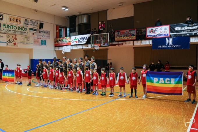 Minibasket e Serie A1 insieme per la Pace