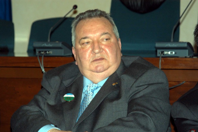 Comunità in lutto per la scomparsa dello scrittore Pasquale Ambrosi