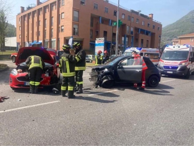 Incidente sulla Statale a Garlate: due feriti