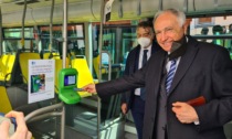 Lecco:  oggi sui bus si paga la corsa con carta di credito contactless