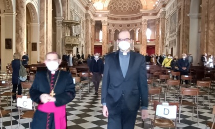 Monsignor Delpini a Lecco per la consegna degli oli benedetti