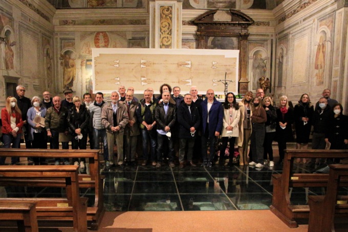 Gran finale di “Ecce Homo”: successo per l’ostensione della copia della Sacra Sindone