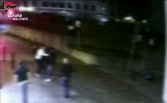 Aggressioni, rapine e pestaggi in Brianza: sgominata la baby gang. Il video delle notti brave