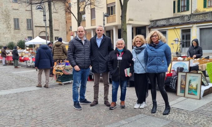 A Merate torna il mercatino dell’antico e del vintage