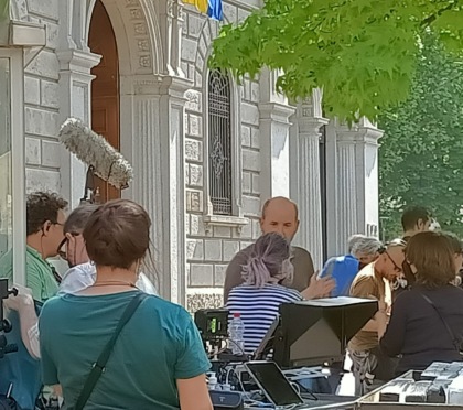 Albanese fa ciak nel “cantùn di ball” di Lecco