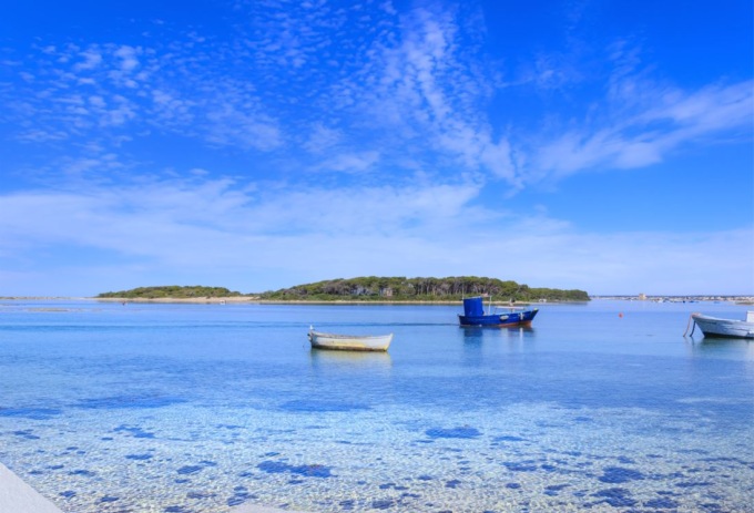 Dal lago al mare: come cambia il turismo delle piccole isole