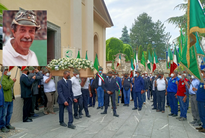 Folla per l’addio a Gnecchi, capogruppo degli Alpini della Garlinda. “Grazie di tutto nonno Bruno”