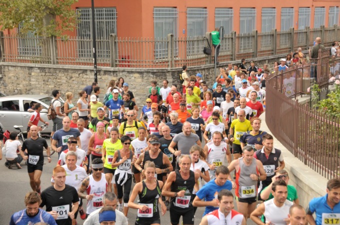 Runvinata, Staffetta, Cronoscalata e calcio al Rigamonti-Ceppi: quanti eventi a Lecco ma attenzione alle strade chiuse