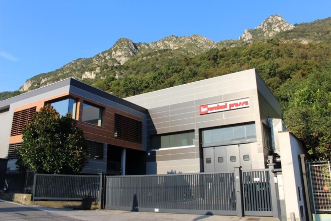 Invernizzi Presse di Pescate: contro i rincari 250 euro di bonus per i dipendenti