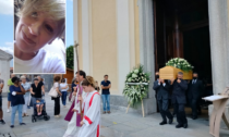 Straziante addio a mamma Cristina, morta a soli 40 anni