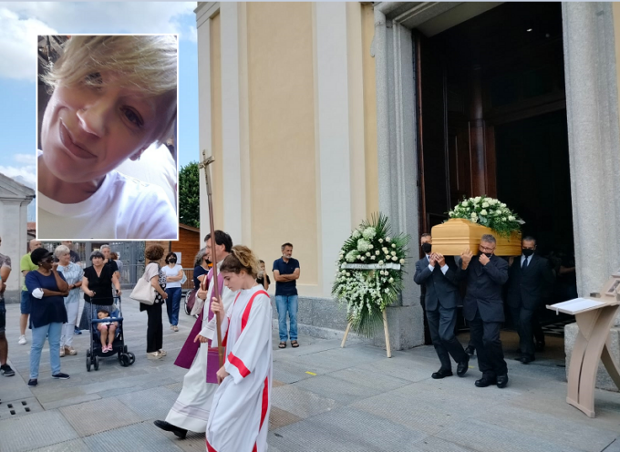 Straziante addio a mamma Cristina, morta a soli 40 anni