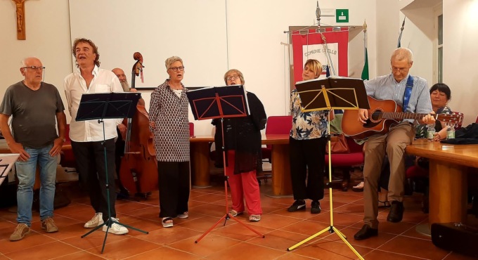 Ieri sera il concerto organizzato dal gruppo politico RiVivere Ello